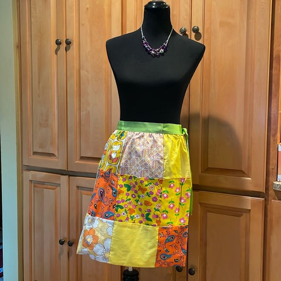 Vintage Vibe Gisella Heinemann Wrap Around Skirt NWT - Picture 1 of 14